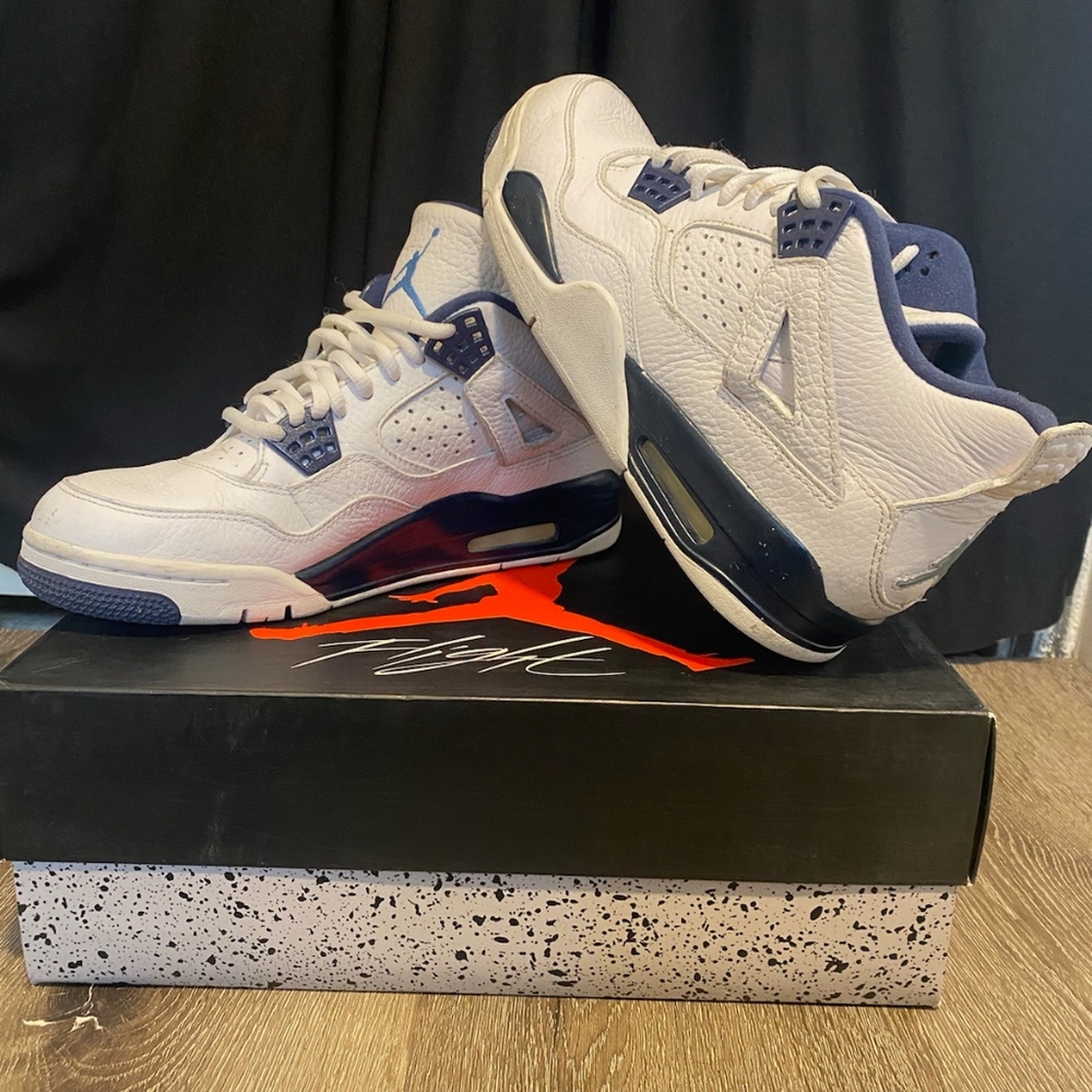Jordan 4 "Legend Blue"